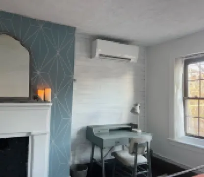 Historic house overlooking Rondout Creek