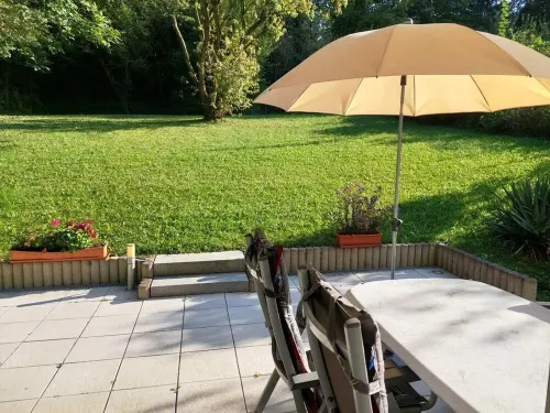 5 Minuten von Frankfurt, Ruhige Ferienwohnung/ Monteurzimmer mit Terrasse Hotels in Bad Vilbel