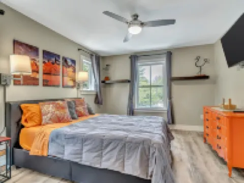 cozy 1 bedroom, 1 bath, sleeps 4 fully equipped apartment Hotels in Boothbay