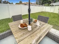 Chic Retreat - Heated Pool, BBQ, Smart TVs, Lounge Area Hotels in Oakland Park
