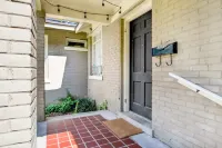 Cozy Haven - Charming Hideaway with Kitchen, Wifi, Patio