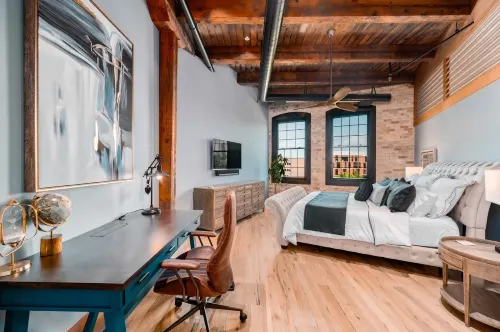 Exquisite Penthouse with Chef's Kitchen and City Views - Stunning Retreat Hotels in Garfield Township