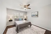 Smart Features and BBQ Grill - Cozy Family Retreat Hotel a Baytown