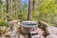 Dog-Friendly Riverfront Gem w/ a Private Hot Tub, Gas Fireplace, & Free WiFi Hotels in Mt Hood Village