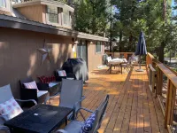 Outdoor Hot Tub and Spacious Living Area - Charming Retreat 國王海灘住宿飯店