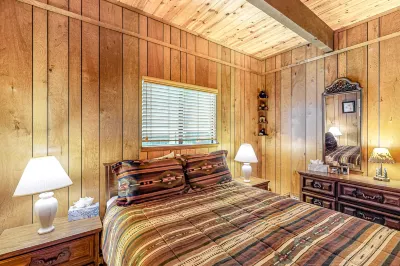 Mountain Getaway - Great Access to Page Meadows, Hiking, Biking, & Skiing