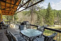 The Oak Grove Cabin