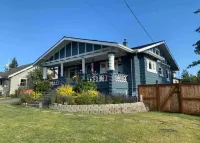 102 year old Craftsman Home