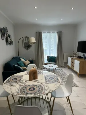 Vue Exceptionnelle : 2 Pièces sur le Port de St-goustan Hotels in Auray