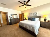 3 Bedroom Condo Just Steps From Arrowhead Lift