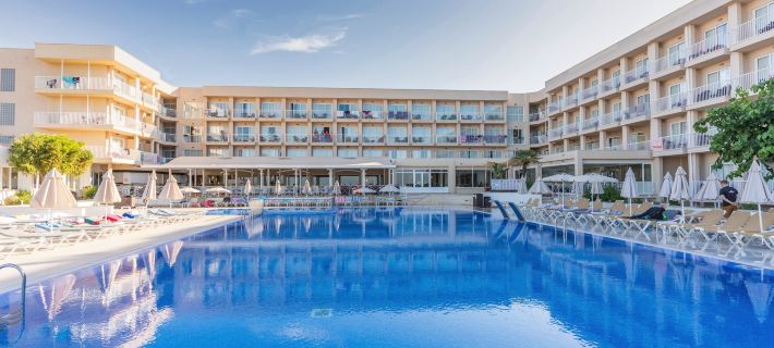 Minura Sur Menorca & Waterpark Hotels in Menorca