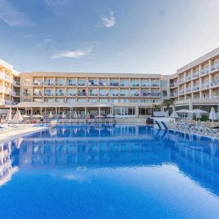Minura Sur Menorca & Waterpark