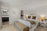 Paihia 2 Bedroom Apartment with Pool