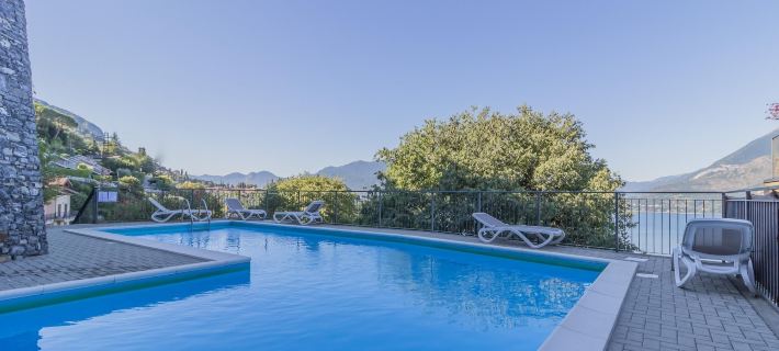 Sunny Varenna Apartment Hotels in Perledo