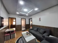 Al-Nujoom Hotel Suites - 2 ดาว