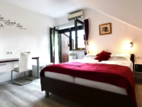 House Jelena Hotels in Rakovica