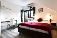 House Jelena Hotels in Čatrnja