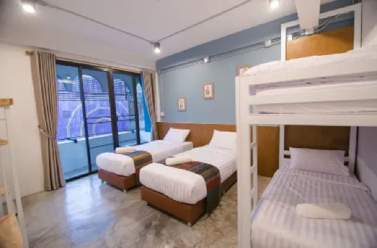 สุรีย์ เฮาส์ โรงแรมใกล้พิพิธภัณฑ์และศูนย์การศึกษาชาวเขา