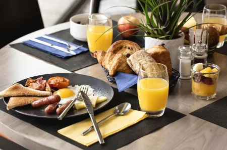 Holiday Inn Express MARSEILLE AIRPORT by IHG