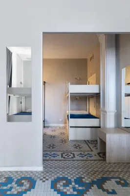 Purple Nest Hostel Hotel a 