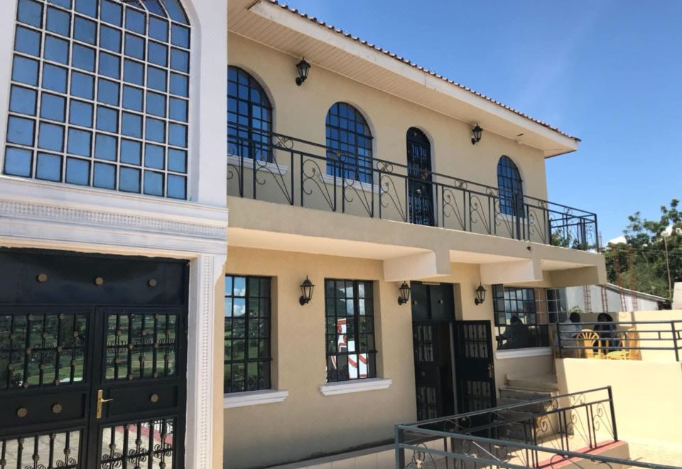 Villa Rosa Mystica Hotel - Housity