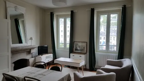 Appart'Hotel de la Mairie - 3-Star
