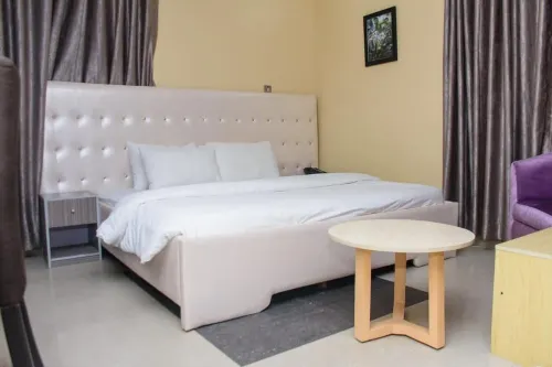 Londa Hotel
