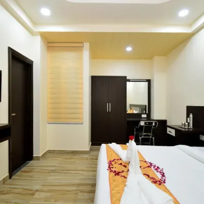 Kapish Home-All Pure Veg Hotels near JECRC University