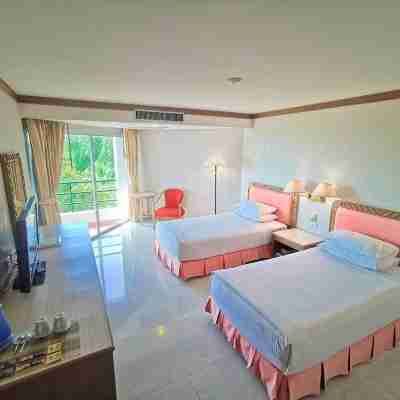 Khanom Golden Beach Hotel Rooms