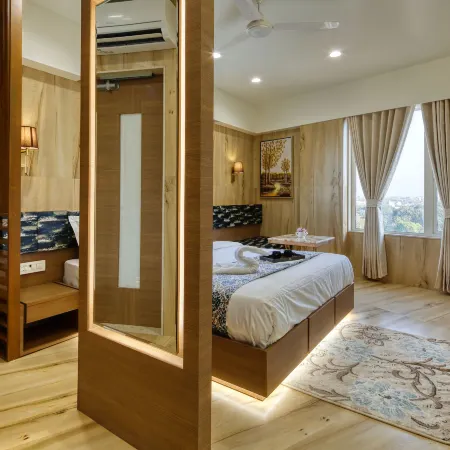Hotel Elysian Residency Отели рядом с достопримечательностью «Мечеть Sidi Bashir»