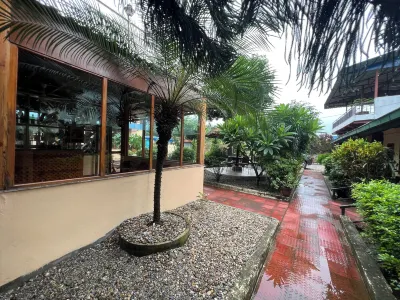 Ama Garden Sauraha Hotels near The SU4E Home