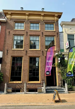 PJs Hostel Отели рядом с достопримечательностью «Simplon Poppodium»