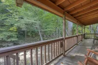 Whispering Creek - 2 Bedrooms, 1 Baths, Sleeps 6 Cabin by RedAwning