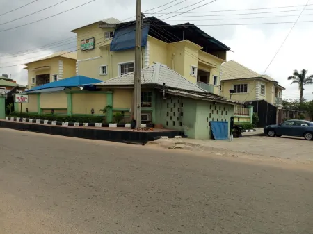 Link Majestic B2 Suites and Hotel