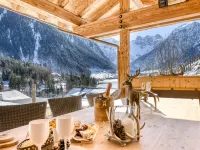 Chalet GM in Brand with 5 Bedrooms and 4 Bathrooms Hotels in Brand