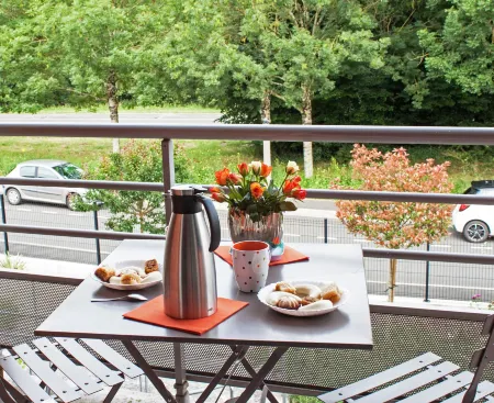 City Lodge Appart Hôtel Niort Отели в г. Ньор