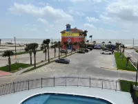 Hotel DeVille - Ocean View