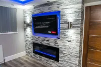 Aphrodite Suites Huddersfield Hotel a Lepton