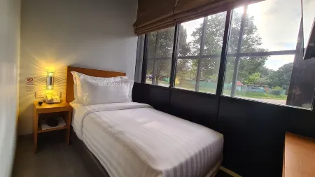 D'Primahotel Bintan Отели рядом с достопримечательностью «Bandar Bentan Telani Port»