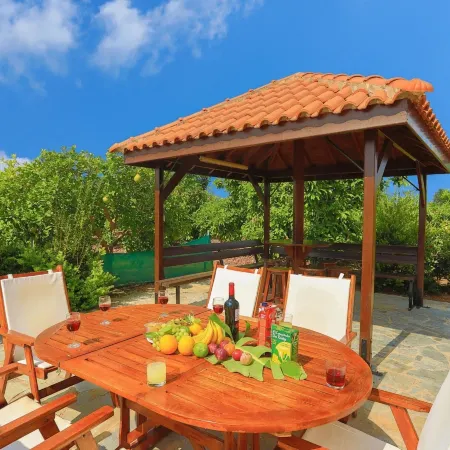 Villa Leda Finiki in Latchi