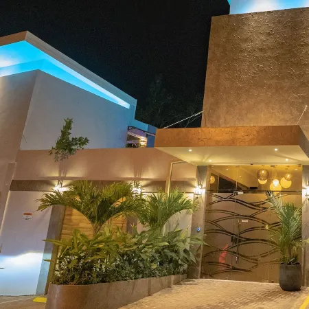 Hotel Naoz