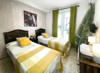 Hostal Azahara Các khách sạn ở Nerja