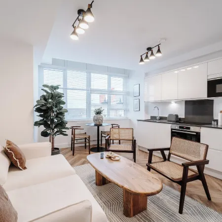 Royal House Luxury Apartments - Chester