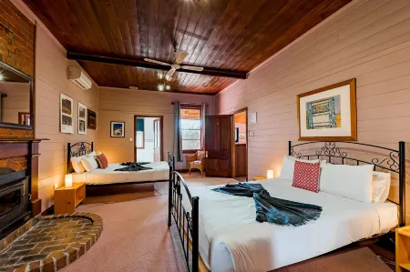 The Henry Parkes Tenterfield Отели в г. Тентерфилд