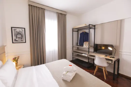 El Misti Hotel Buenos Aires Centro Отели рядом с достопримечательностью «Здание Кавана»