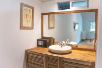 Refugio Lodge Hotels in Tamarindo