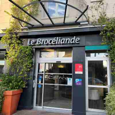 Hôtel Brocéliande - Restaurant L'Ardoise Hotel Exterior