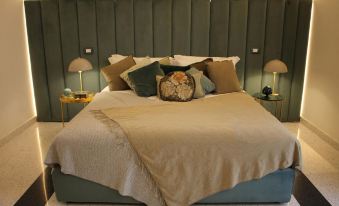 1940 Luxury Accommodations - 4 Diamante CAV