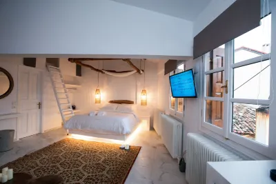 Blue Mountain Guesthouse by Seablue Hoteles cerca de Ieros Naos Agiou Georgiou
