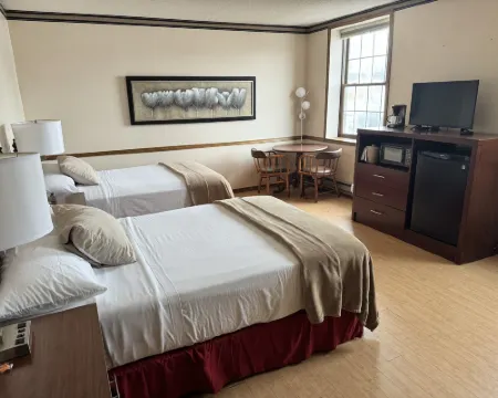 Fenway House Hotel Hotels in Fennimore
